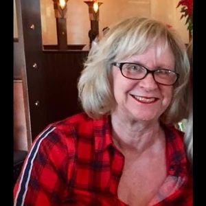 Meet your Posher, Debra